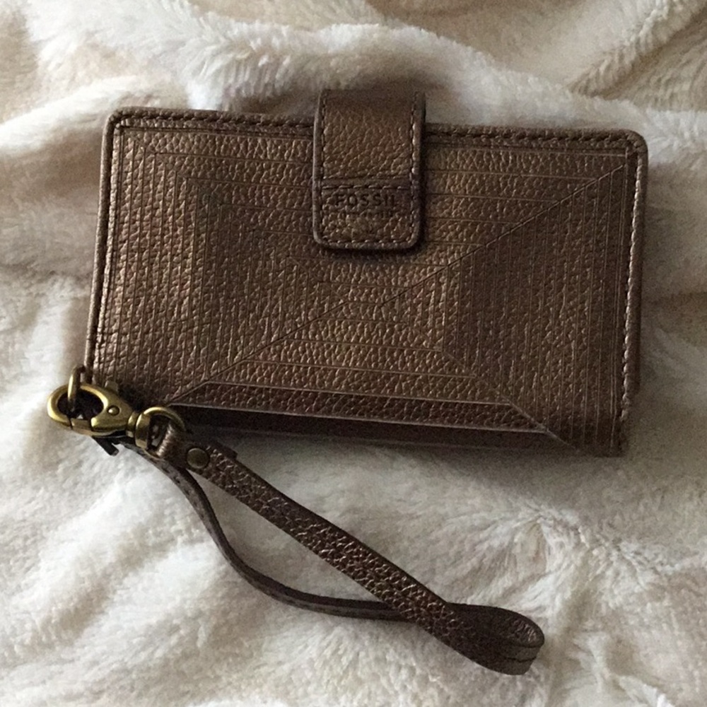 Fossil Textured Bronze Leather Wristlet